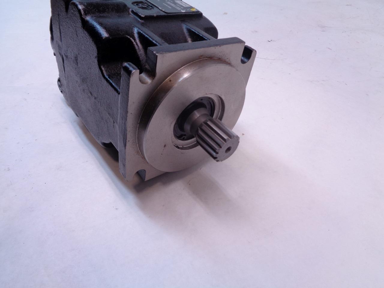 SAUER DANFOSS 83061189 HYDRAULIC BLOCK VALVE PUMP J2