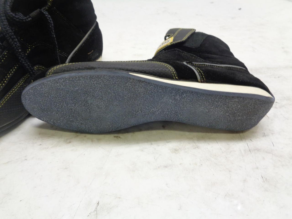 PAIR NEW MOTOR QUALITY RACING SHOES BLACK SIZE 10-10.5(44) SR