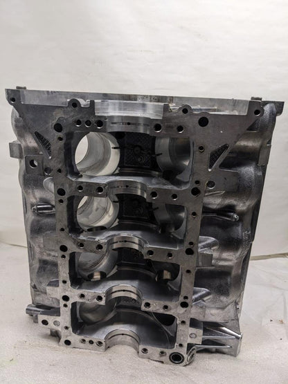 PORSCHE BARE ENGINE CASE FOR 03-10 CAYENNE 9PA 4.5L V8 USED I1
