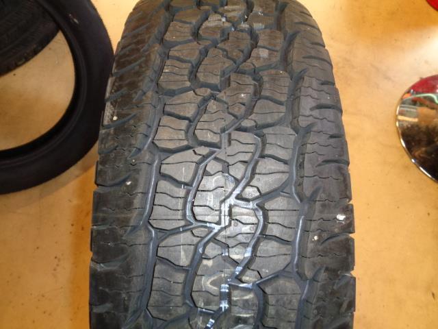 BFGOODRICH TRAIL TERRAIN T/A OWL P 245 65 17 111T XL ALL TERRAIN TIRE 01614 BQ3