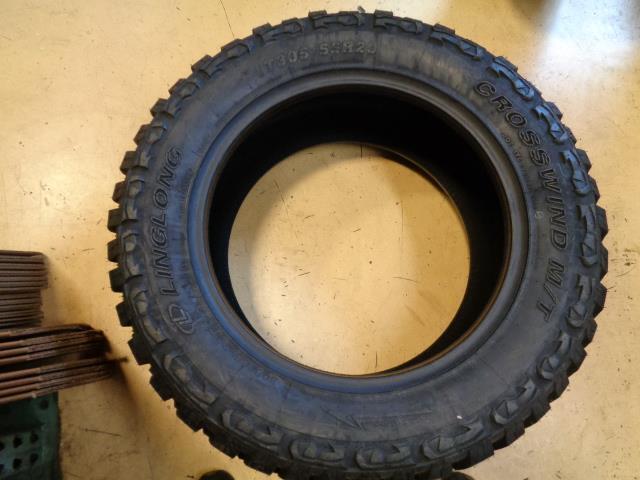 1 LING LONG CROSSWIND MT BSW LT 305 55 20 121/118Q LRE 10PLY 221022488 SU16