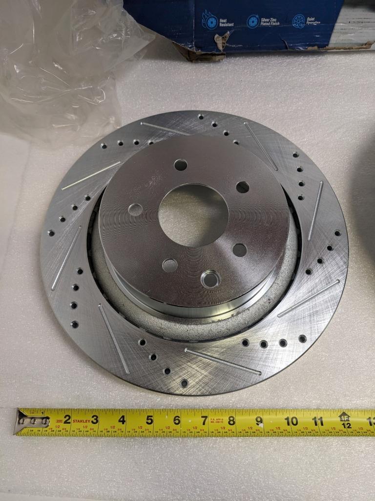 DETROIT AXLE FRONT DRILLED SLOTTED ROTORS (PAIR) 5X115 13X2.5" NEW R6