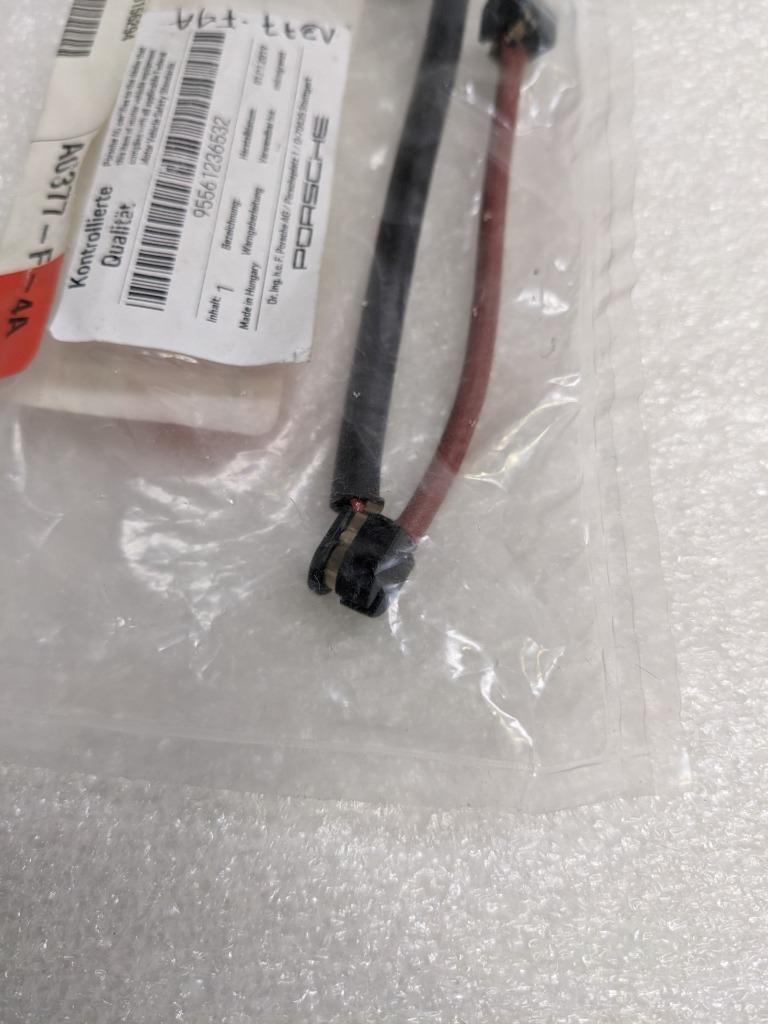 PORSCHE 95561236532 WEAR INDICATOR LH/RH FOR 2003-2010 CAYENNE NEW PGB2TB