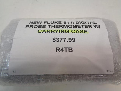 NEW  DIGITAL PROBE THERMOMETER W/ CARRYING CASE R4TB