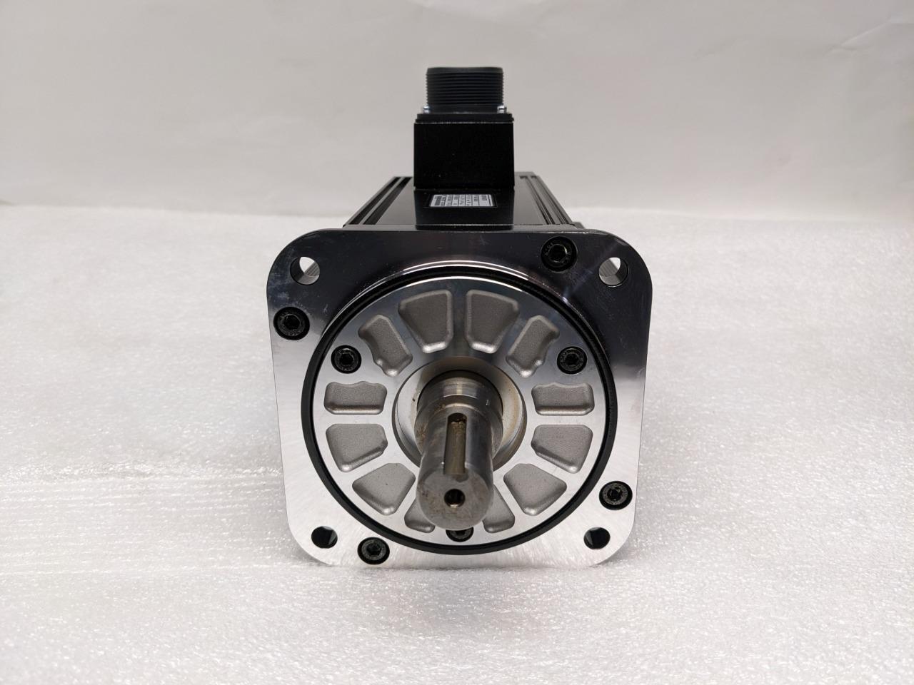 1 YASKAWA SGMG-18B3ABC MOTORS AC SERVO