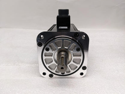 1 YASKAWA SGMG-18B3ABC MOTORS AC SERVO