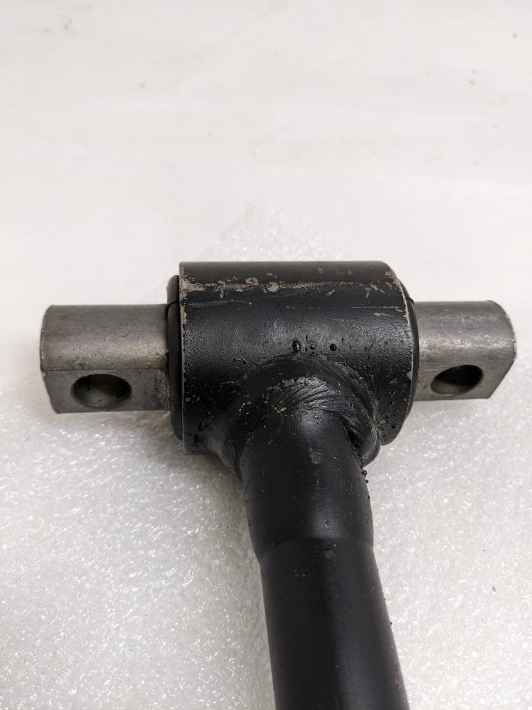 TORQUE ROD 810091-G 27 IN USED R29