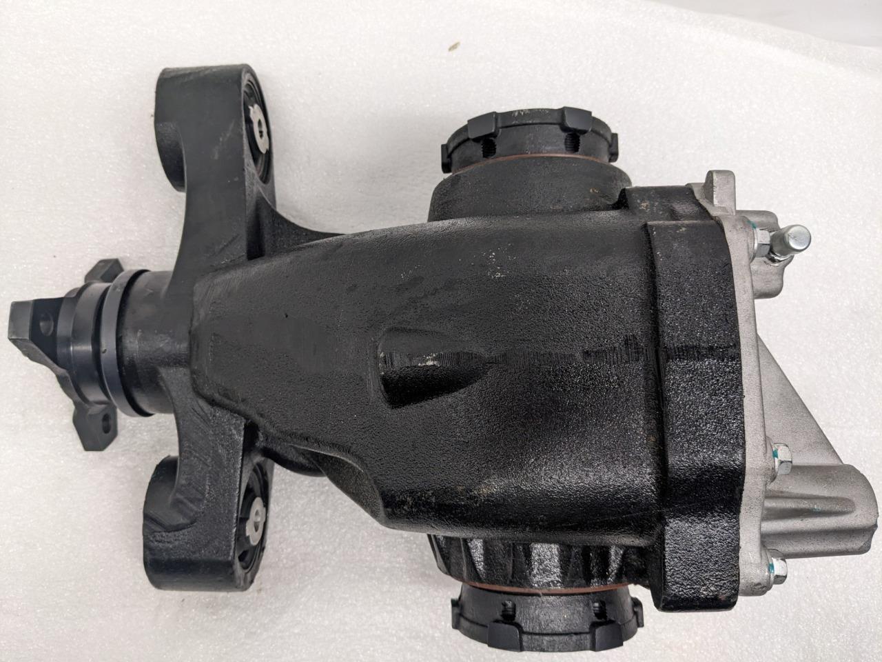 DIFFERENTIAL AXLE CARRIER 52700006, 20230303 NEW B1