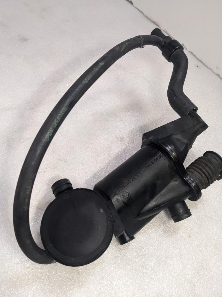 PORSCHE OIL SEPERATOR CRANKCASE VENT VALVE W TUBE 99610702355 USED 996BGL