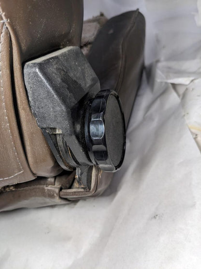 PORSCHE 1981 998 BROWN RECLINING MANUAL SEAT FOR PORSCHE (RIGHT) USED B2