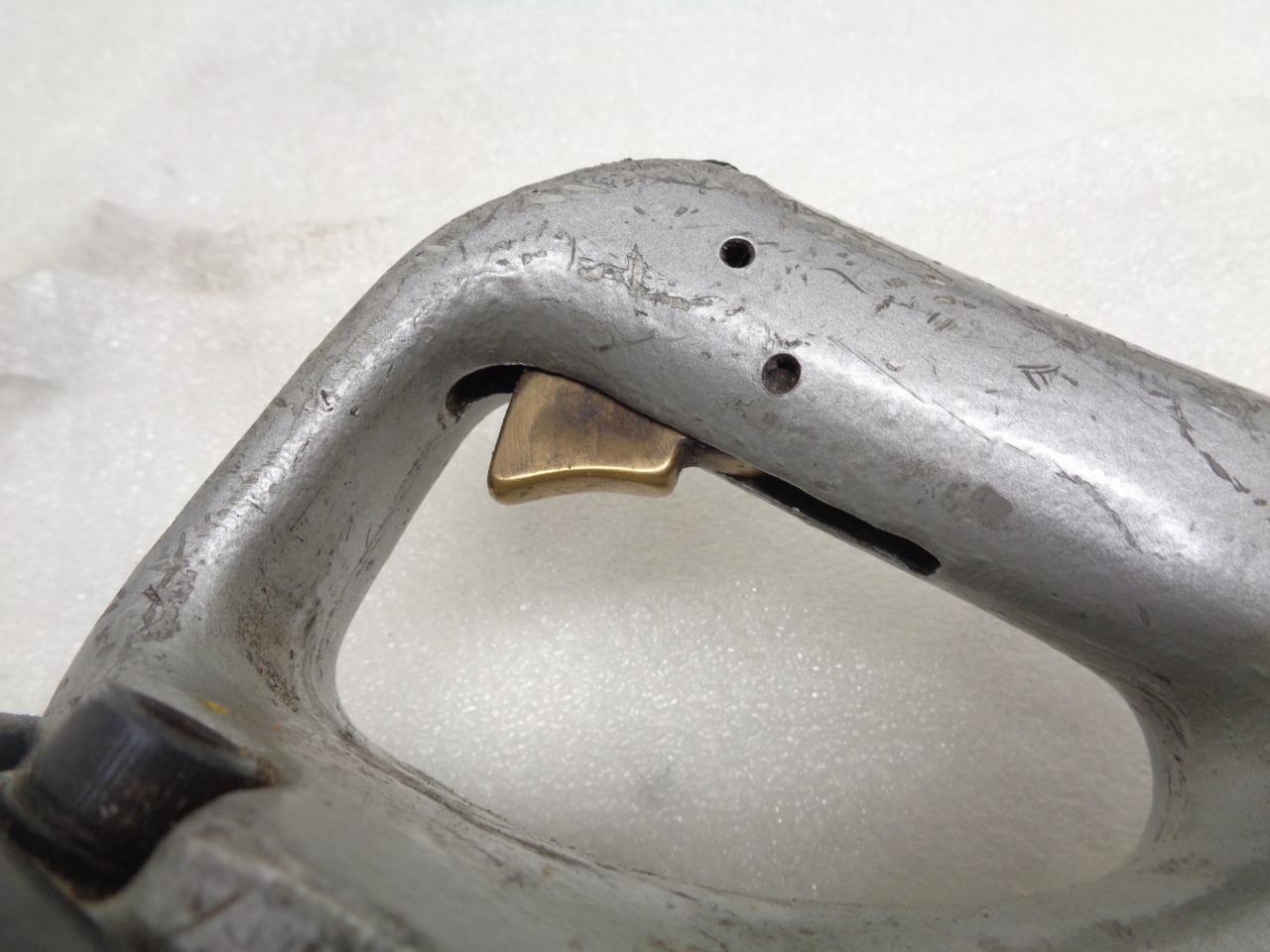 USED BOLTTECH MANNINGS REAR HANDLE 1" IMPACT WRENCH 1,700ft/lb IW1.00 GREEN H2