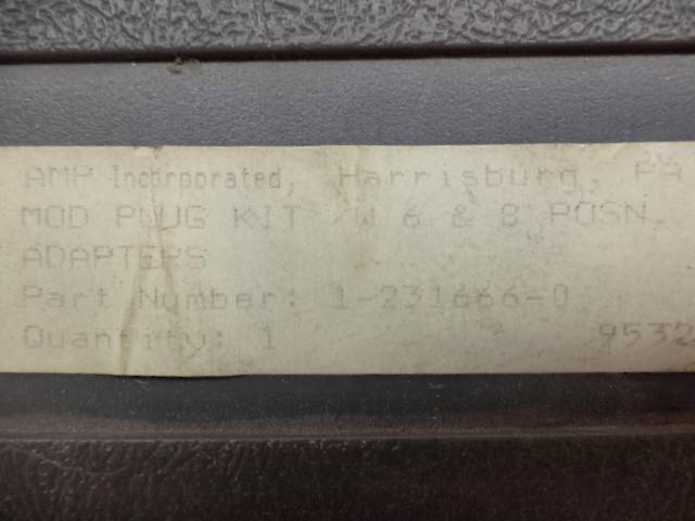 NEW TE CONNECTIVITY AMP 1-231666-0 MODULAR PLUG INCOMPLETE KIT R22T5