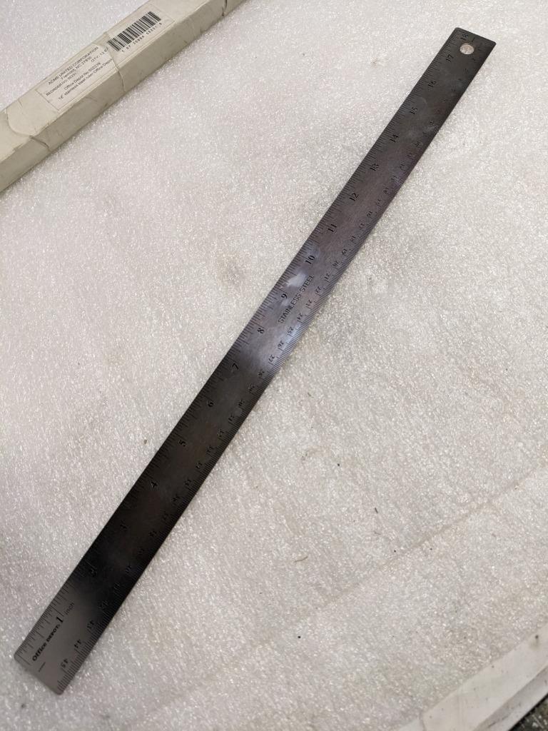 ACME UNITED ACM10417 STAINLESS STEEL RULERS 40893 (12-PACK) 18" NEW R13T2