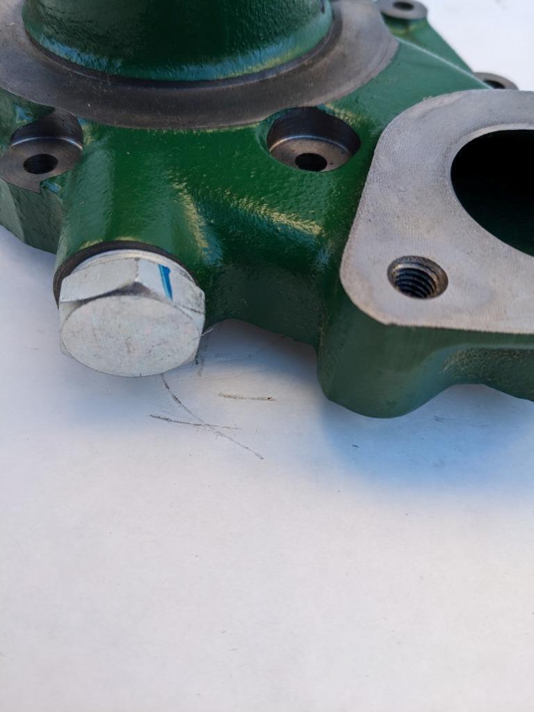 GENUINE JOHN DEERE HIGH FLOW WATER PUMP RE546906 R18