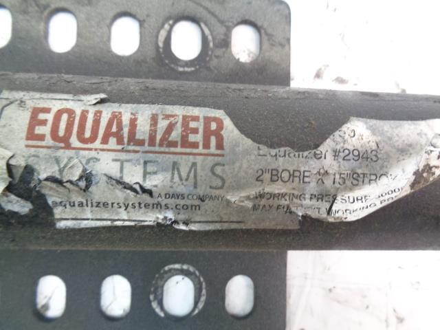EQUALIZER 7636 HYDRAULIC JACK SL-15 2" BORE X 15" STROKE USED R14