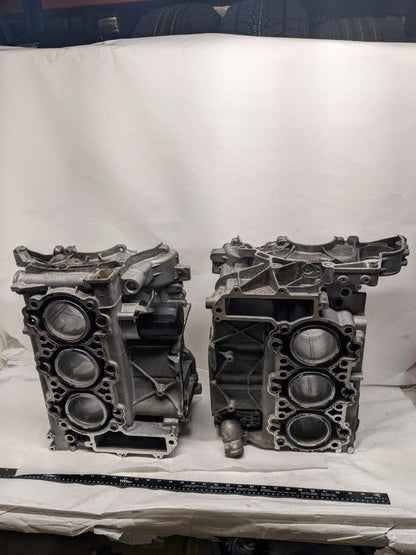 PORSCHE RIGHT/LEFT BARE ENGINE CASE FOR 97-04 BOXSTER 2.7L USED 996BGL2