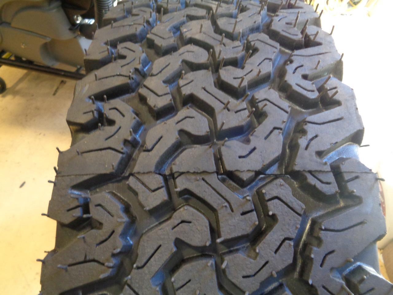 TIRE RECAPPERS BACKWOODS AT P 275 60 20 114S SL TIRE TR2756020 BQ4