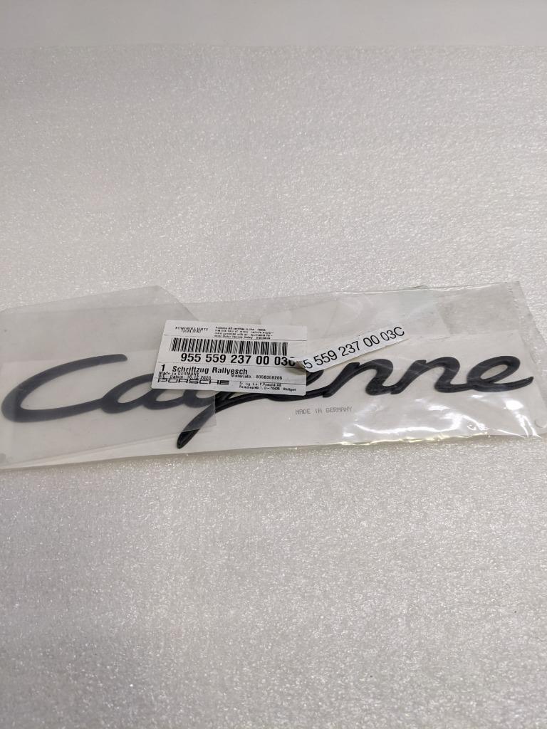 PORSCHE 9555592370003C CAYENNE HATCH LOGO BLACK FOR 04-10 CAYENNE NEW PGB2TB