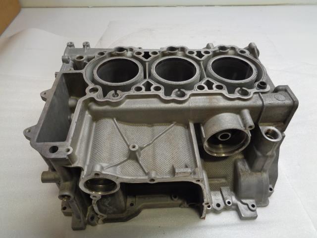 Porsche Boxster Crankcase Left 2.5L 996 101 128 0R Cylinder Bank 4 5 6 USED R24