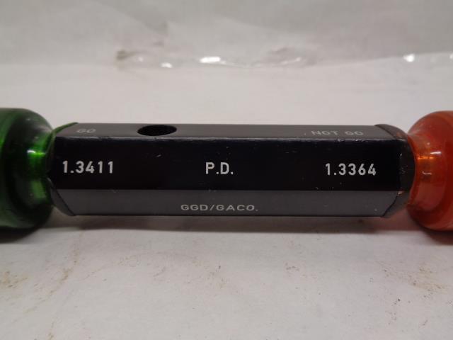GAGE ASSEMBLY COMPANY GO/NOT GO SET PLUG 1 3/8-20 UN-2A  LH R22T9