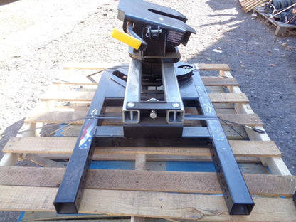 PULLRITE #2900 ISR 20Klbs SUPERGLIDE FIFTH WHEEL HITCH for SHORT BED TRUCKS