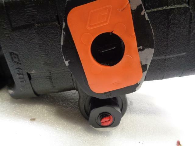 Carco Paccar 107937 Hydraulic Motor NEW J1