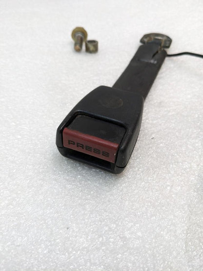 PORSCHE 92880318306 LEFT SEAT BELT BUCKLE FOR 1974-1985 PORSCHE 928 USED R25T7