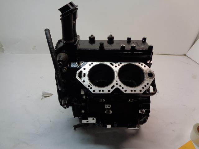 1 USED MERCURY MARINE 2 CYCLE 4 CYLINDER OUTBOARD POWERHEAD BLOCK 5004928 I2