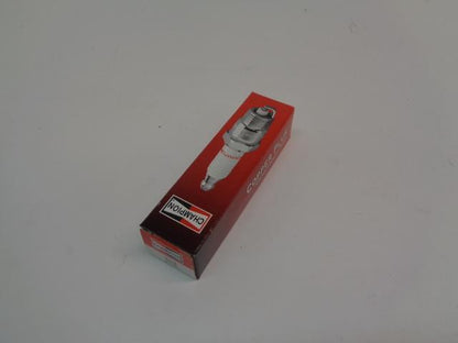 BRAND NEW CHAMPION VOLKSWAGEN SAAB BMW AUDI PACK OF 8 SPARK PLUGS 302 R13T2