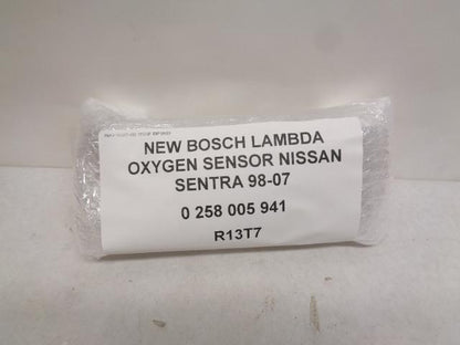 NEW BOSCH LAMBDA OXYGEN SENSOR NISSAN SENTRA 98-07 0 258 005 941 R13T7
