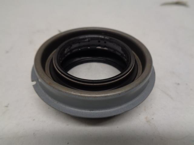 GENUINE FORD 1997-2011 EXTENSION HOUSING SEAL 7W7Z-7052-A R15