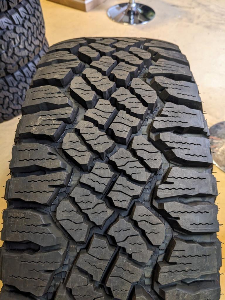 2 GOODYEAR WRANGLER DURATRAC  LT 295 70 17 128/125S LRE 10PLY TIRE 176320991 CQ2