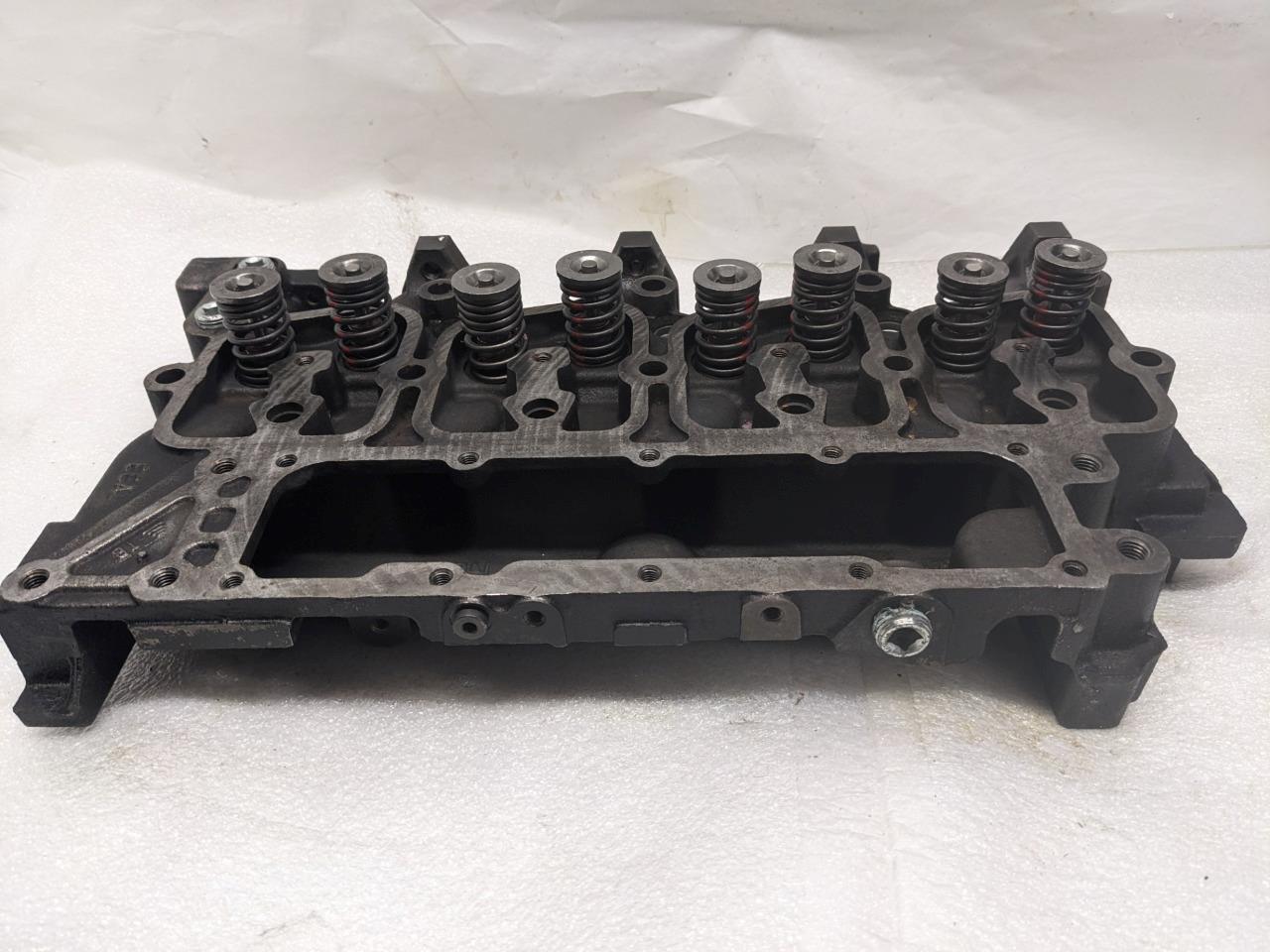 CUMMINS 2831041 Case Cummins Cylinder Head FOR 450/430/440 CASE Dozer NEW R18