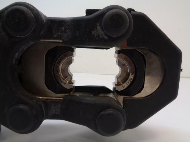 THOMAS & BETTS BATTERY OPERATED HYDRAULIC CRIMPING TOOL W/ 2 BATT. TBM15BSCR SR