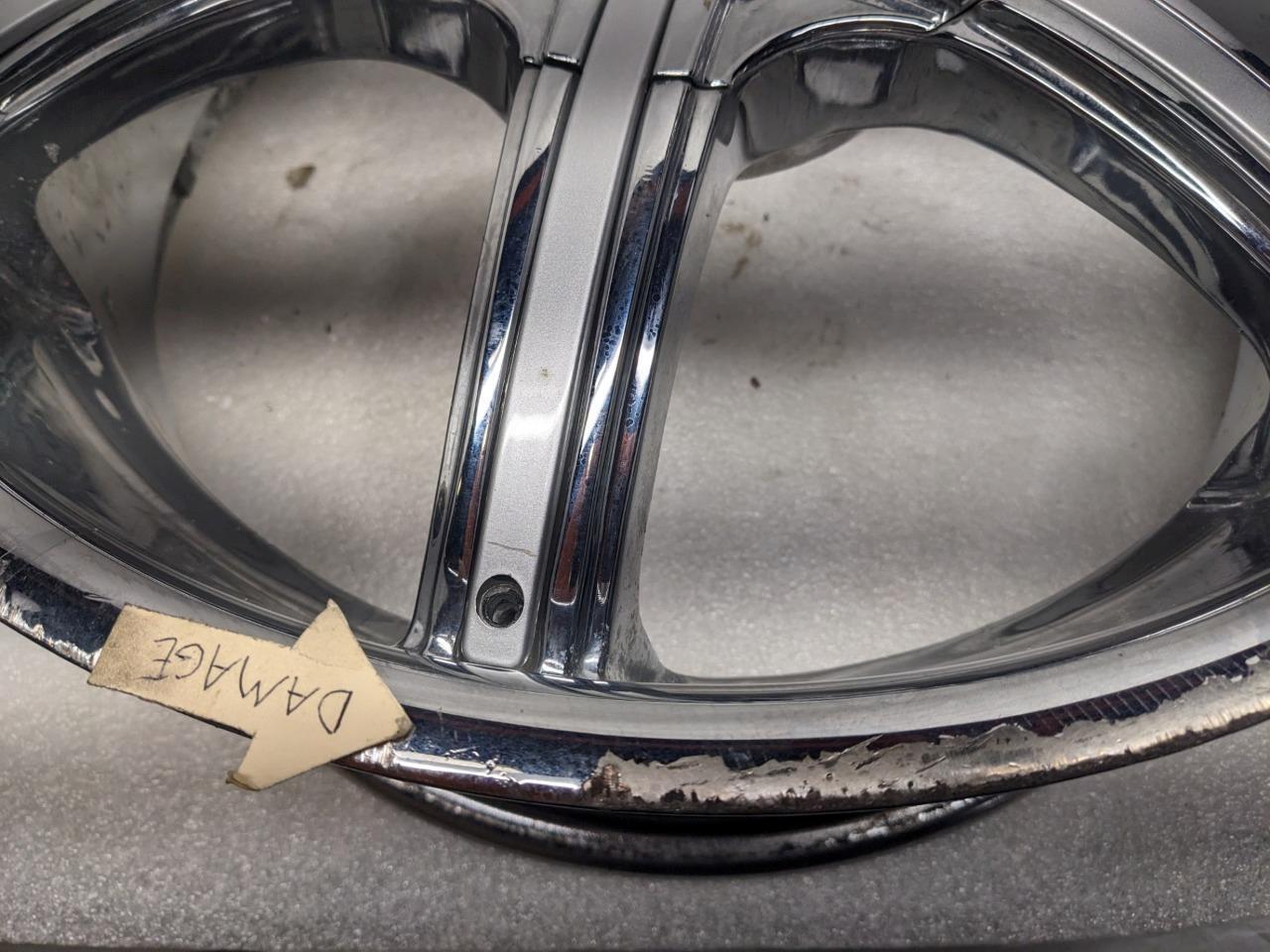 PAIR OF LEXANI LX-6 CHROME CUSTOM WHEELS 20X8.5 ET15 5X115 DISCONTINUED USED B2