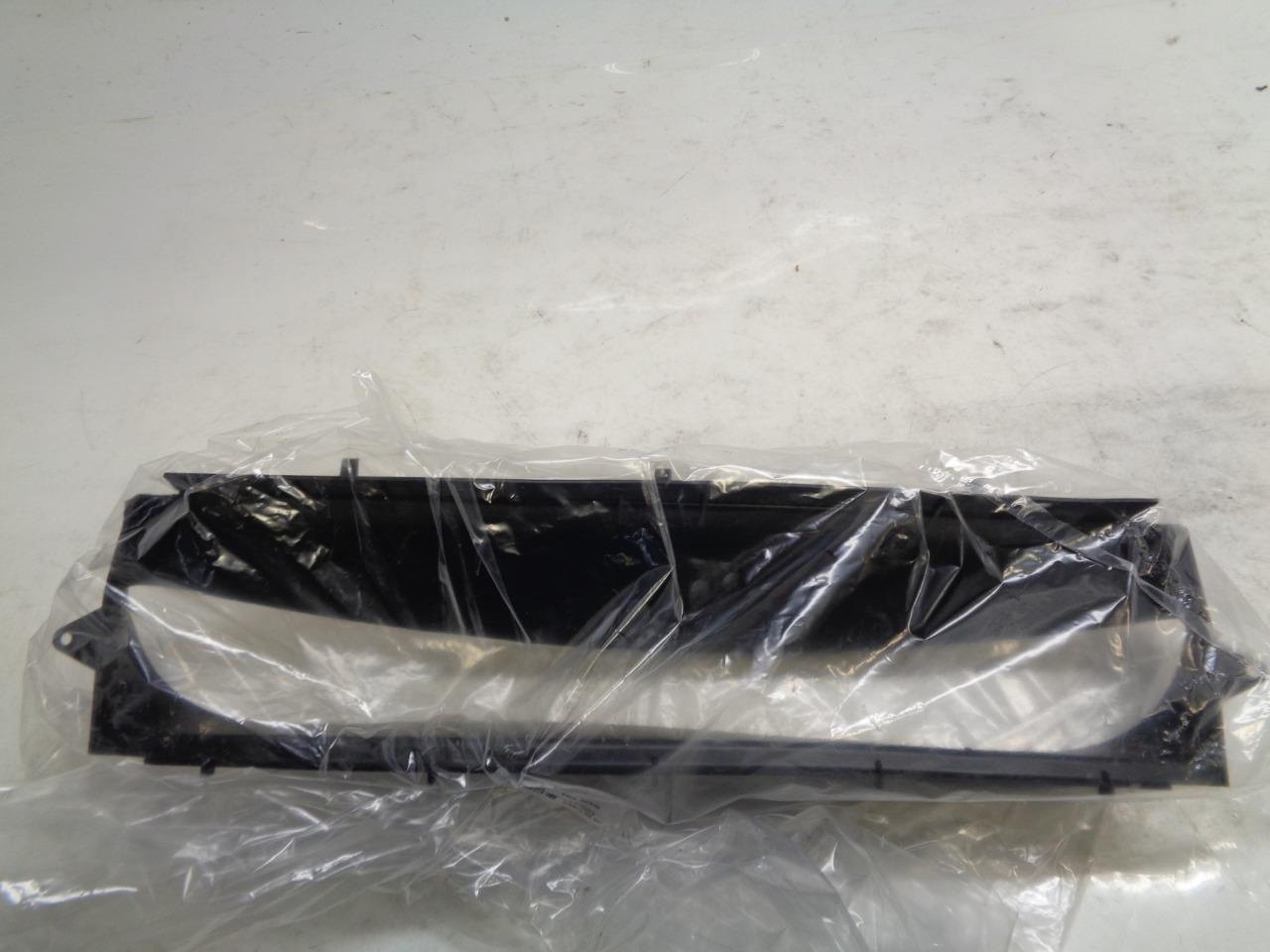 NEW GENUINE PORSCHE 997 AIR DUCT 997 575 141 02 R23