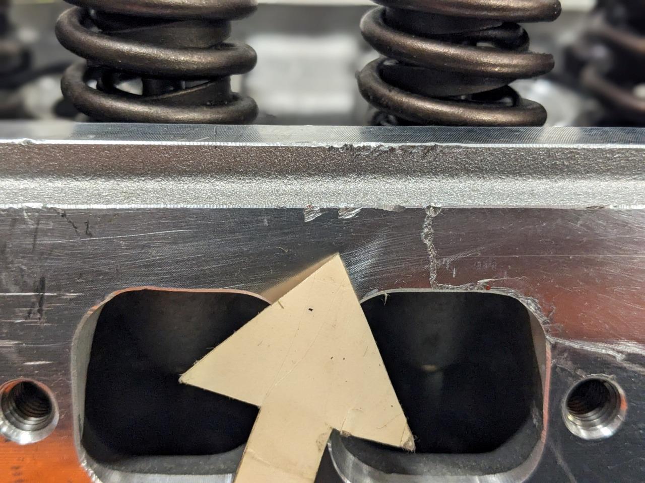 Edelbrock 77589 SBC VICTOR JR CY NEW I2