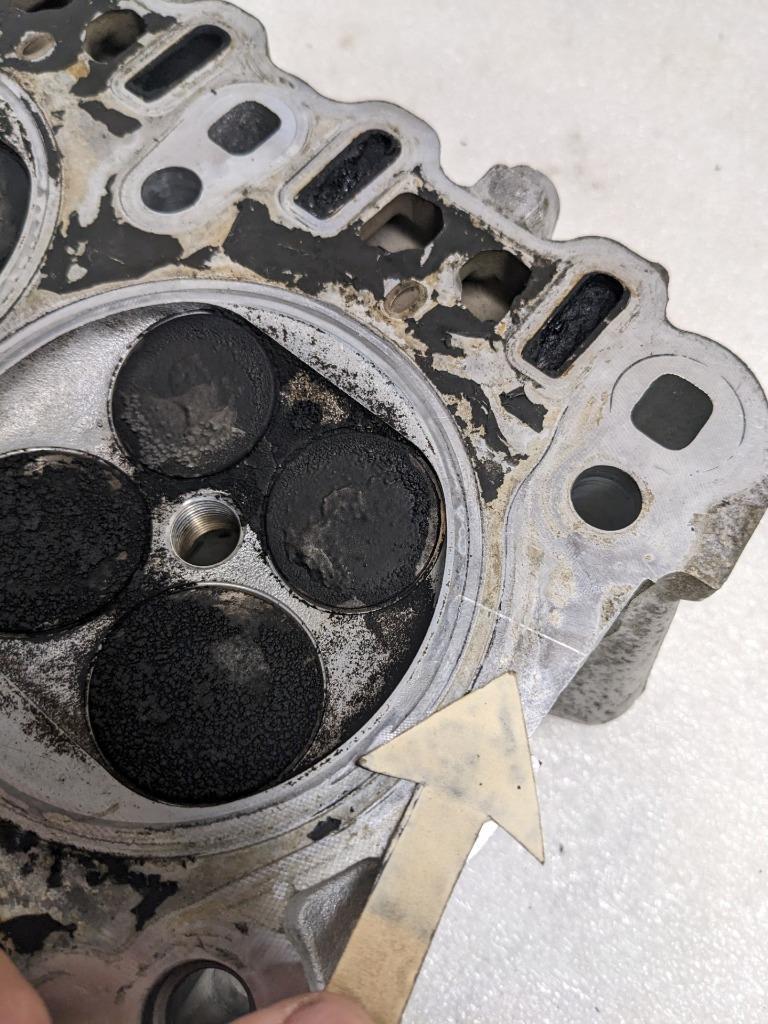 PORSCHE 948104104 LEFT ENGINE CYLINDER HEAD FOR 03-06 CAYENNE 4.5L USED #2 I2