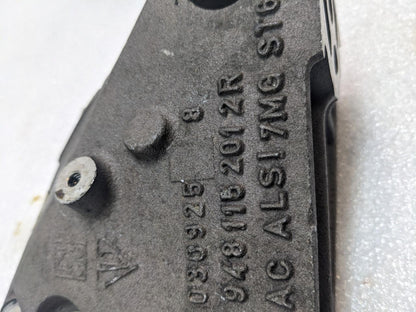 PORSCHE CAYENNE ENGINE HOLDER RIGHT 9481152012R USED R25