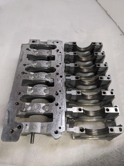 PORSCHE 911 996 BOXSTER ENGINE CRANKCASE HOUSING 9961011575R 996B.G.L.