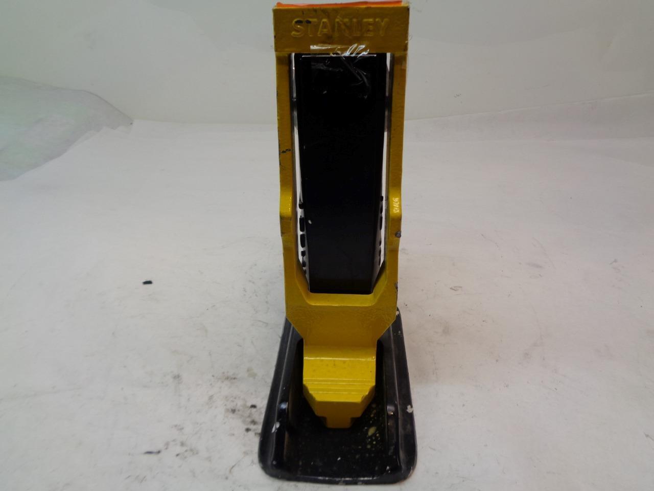 STANLEY HYDRAULIC RAILROAD TRACK JACK TJ12 H2