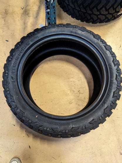 VENOM POWER TERRA HUNTER MT LT 33 13.5 22 116Q LRF 12PLY TIRE CVPMT22 CQ3