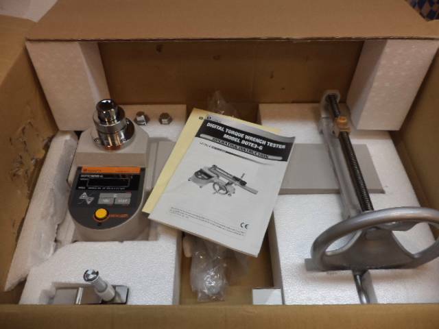 NEW TOHNICHI DIGITAL TORQUE WRENCH TESTER DOTE500N3-G (WITH CHIPPED BASE) BSR