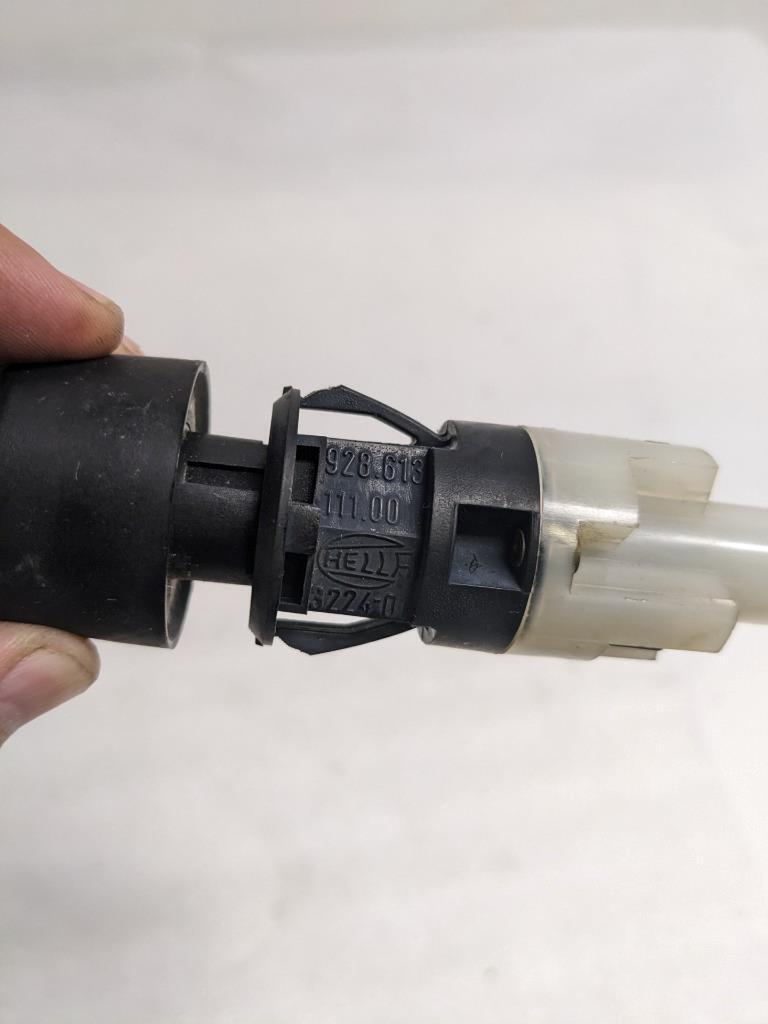 PORSCHE 92861311100 HELLA FOG LIGHT SWITCH FOR 87-91 928 USED R20T7