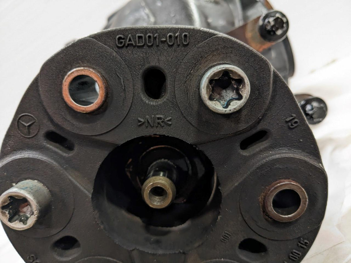 04-06 MERCEDES SL500 DIFFERENTIAL DIFF REAR AXLE CARRIER 2303510305 USEDBSIG1