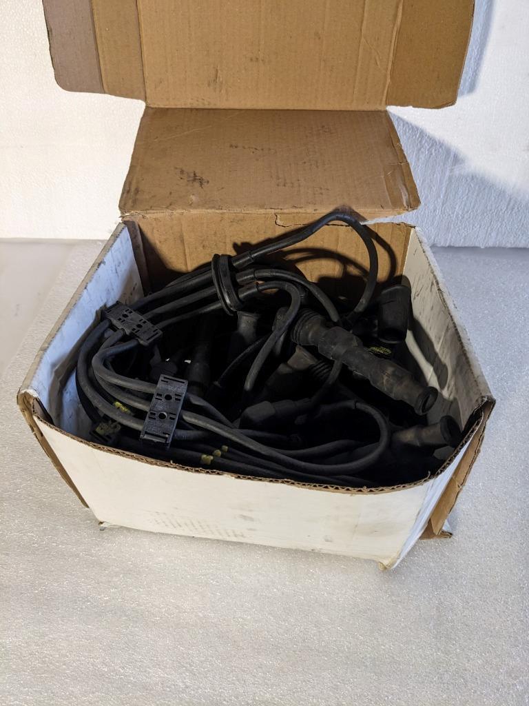 PORSCHE 108533116 IGNITION CABLE SET BERU ZEF601 FOR PORSCHE 993 3.6L USED R25