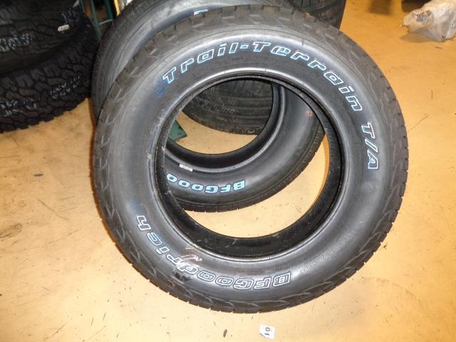 BFGOODRICH TRAIL TERRAIN T/A OWL P 225 65 17 102T SL ALL SEASON TIRE 92893 CQ2