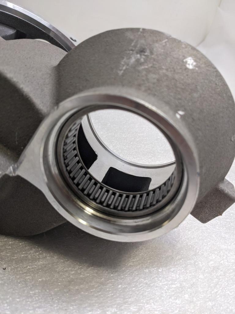 JOHN DEERE CE20020 ROW UNIT GEAR CASE HOUSING NEW I2