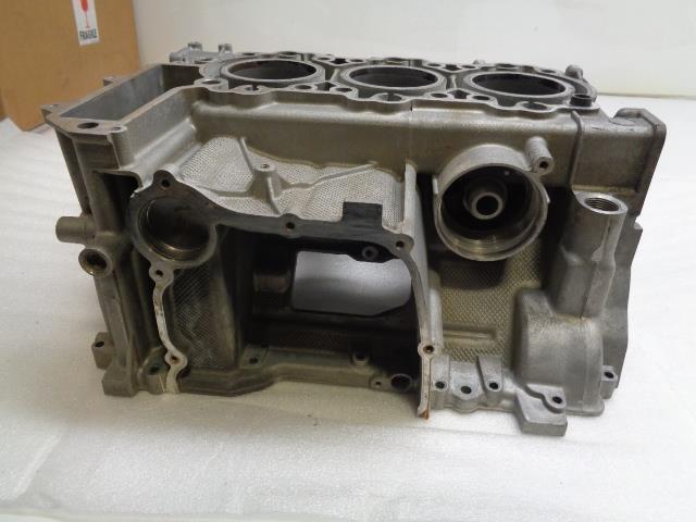 Porsche Boxster Crankcase Left 2.5L 996 101 128 0R Cylinder Bank 4 5 6 USED R24