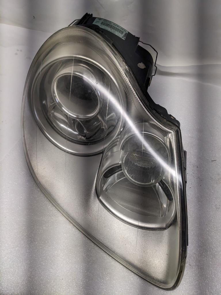 PORSCHE 98307740 VALEO FRONT RIGHT HEADLIGHT HOUSING FOR 03-06 CAYENNE USED R24